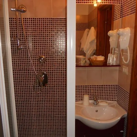 La Del Lucciola 3* Villalago