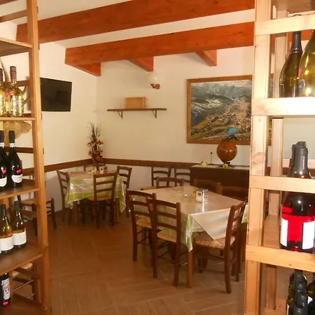 La Del Lucciola Konukevi Villalago