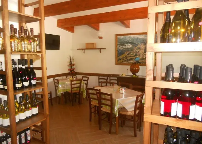 La Del Lucciola Гостевой дом Villalago