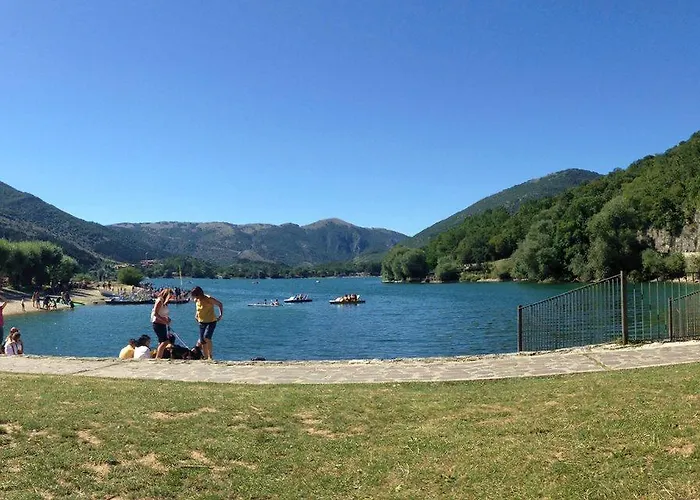 La Del Lucciola 3* Villalago